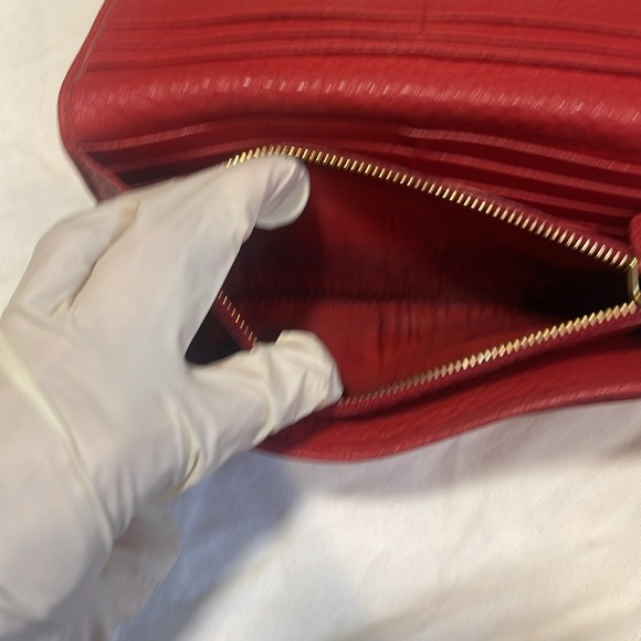 Authentic Prada wallet - Picture 7 of 13
